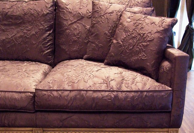 Annam silk relief Pompadour col; Plum, sofa by SALDA.