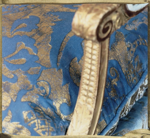VASE DE CHINE on Virgin Blue silk velvet for Gallerie Gismondi, Paris.