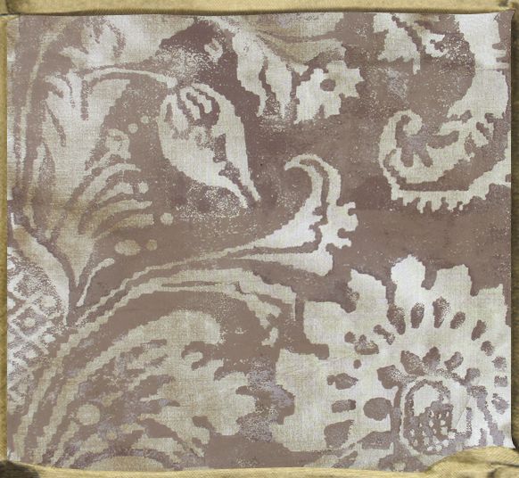 FONTAINEBLEAU flat printed silk in ecru peach printed in taupe - lilac.